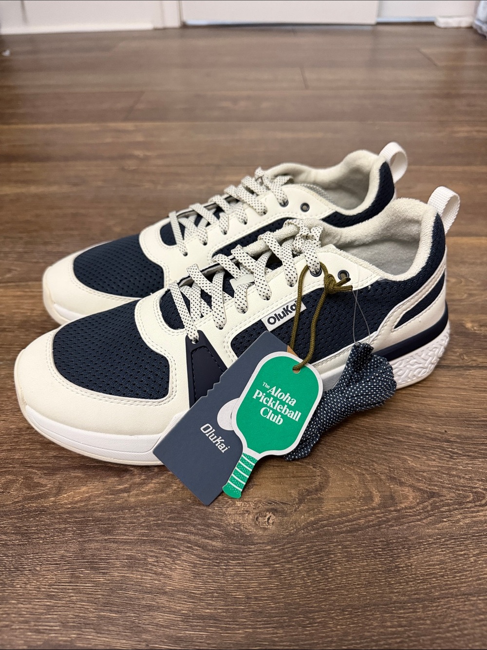 NWT Olukai Men’s Anau Shoes, Size 10